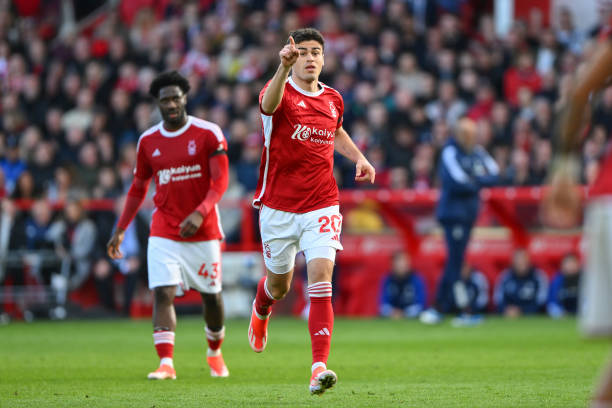 技师之间的 技师之间的