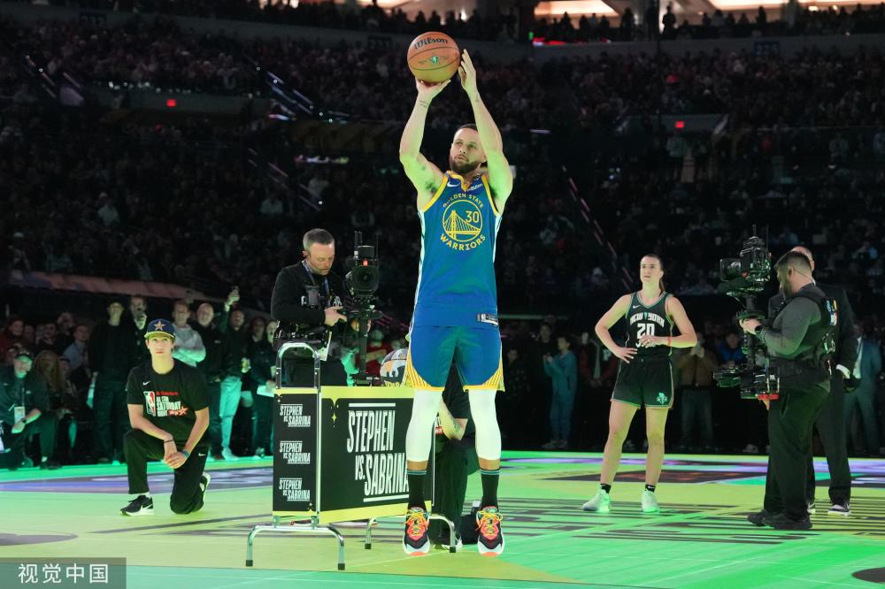 球员展现出 球员展现出