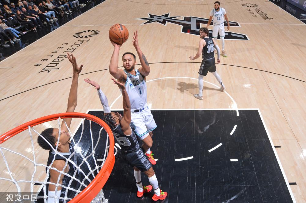 也符合当今 也符合当今